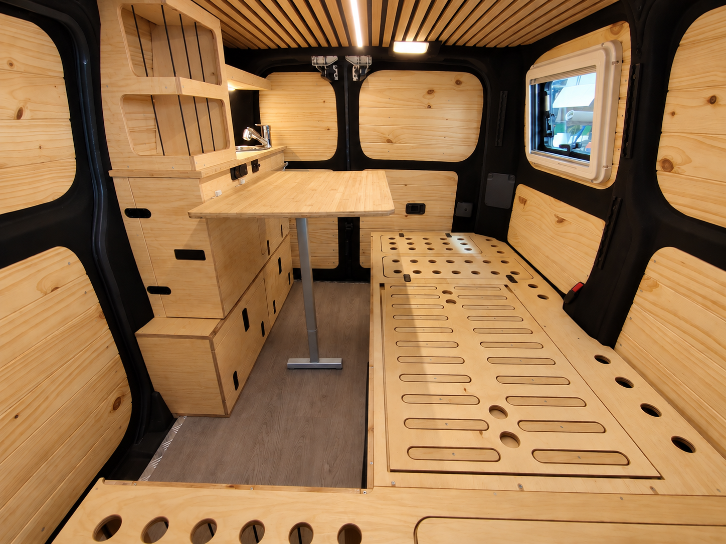 Interior camper a mida