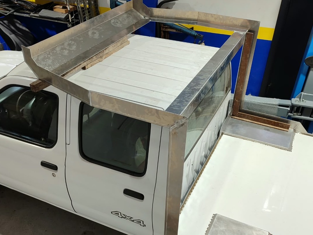 Cèl·lula camper sobre pick-up